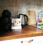Sunny Downtown Apartment For 4